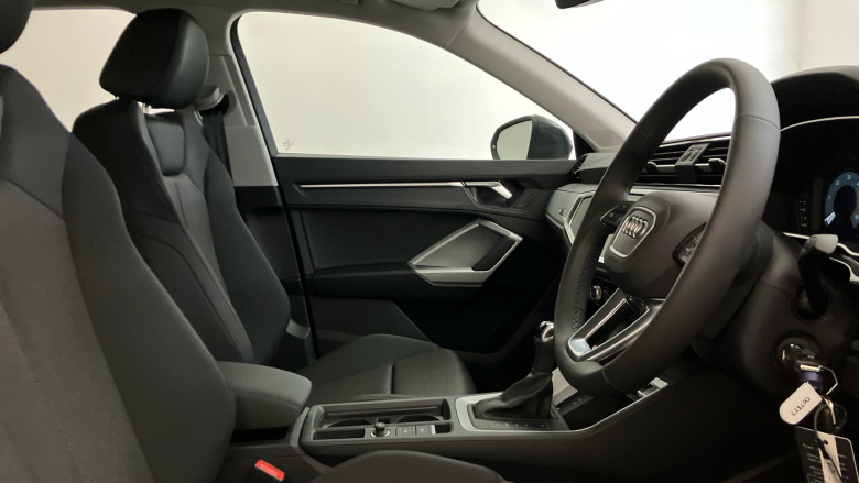 Audi Q3 35 TDI Sport 5dr S Tronic Diesel Estate